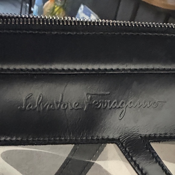 Salvatore Ferragamo Black and Clear Geometric Shoulder Bag - Picture 7 of 7
